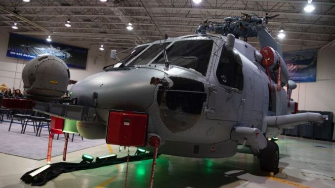 طائرة هليكوبتر طراز "MH-60R"