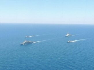 فرقاطات وقوارب هجومية تركية وإسبانية في بحر إيجة