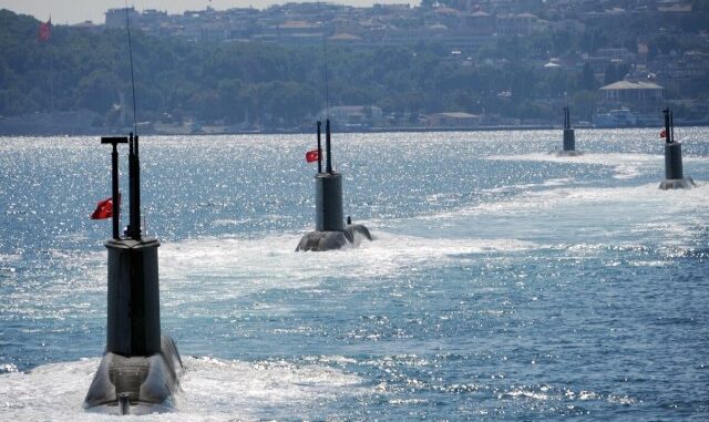 غواصات تابعة للبحرية التركية
