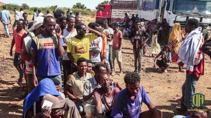 لاجئين إثيوبيين فارين من القتال