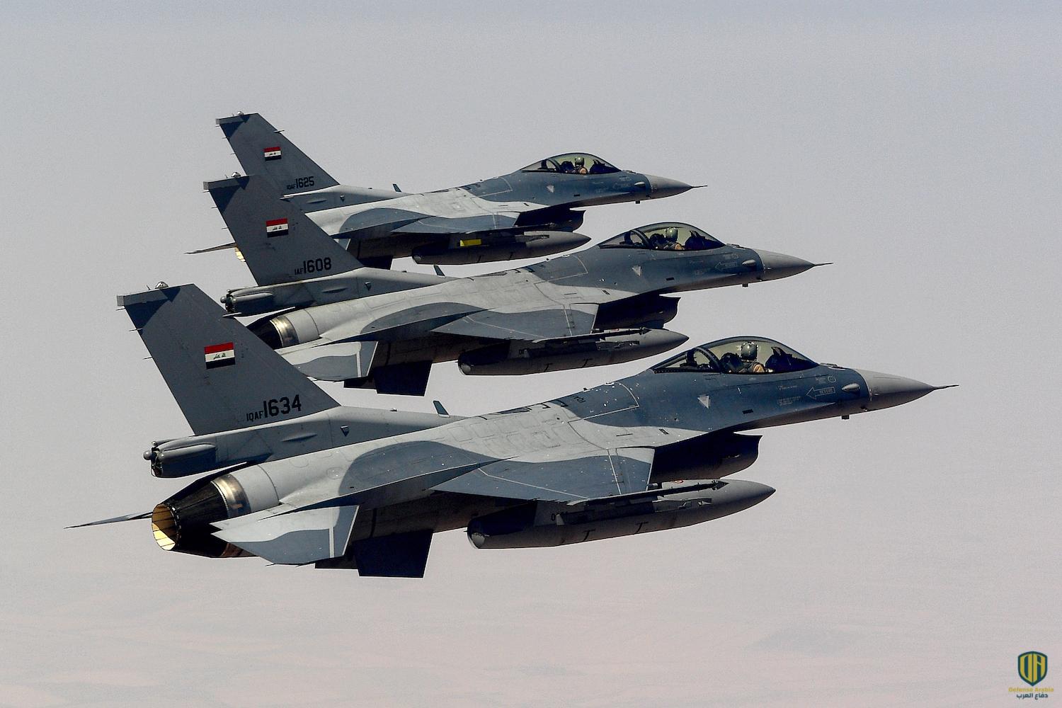ثلاث مقاتلات تابعة للقوات الجوية العراقية من طراز F-16
