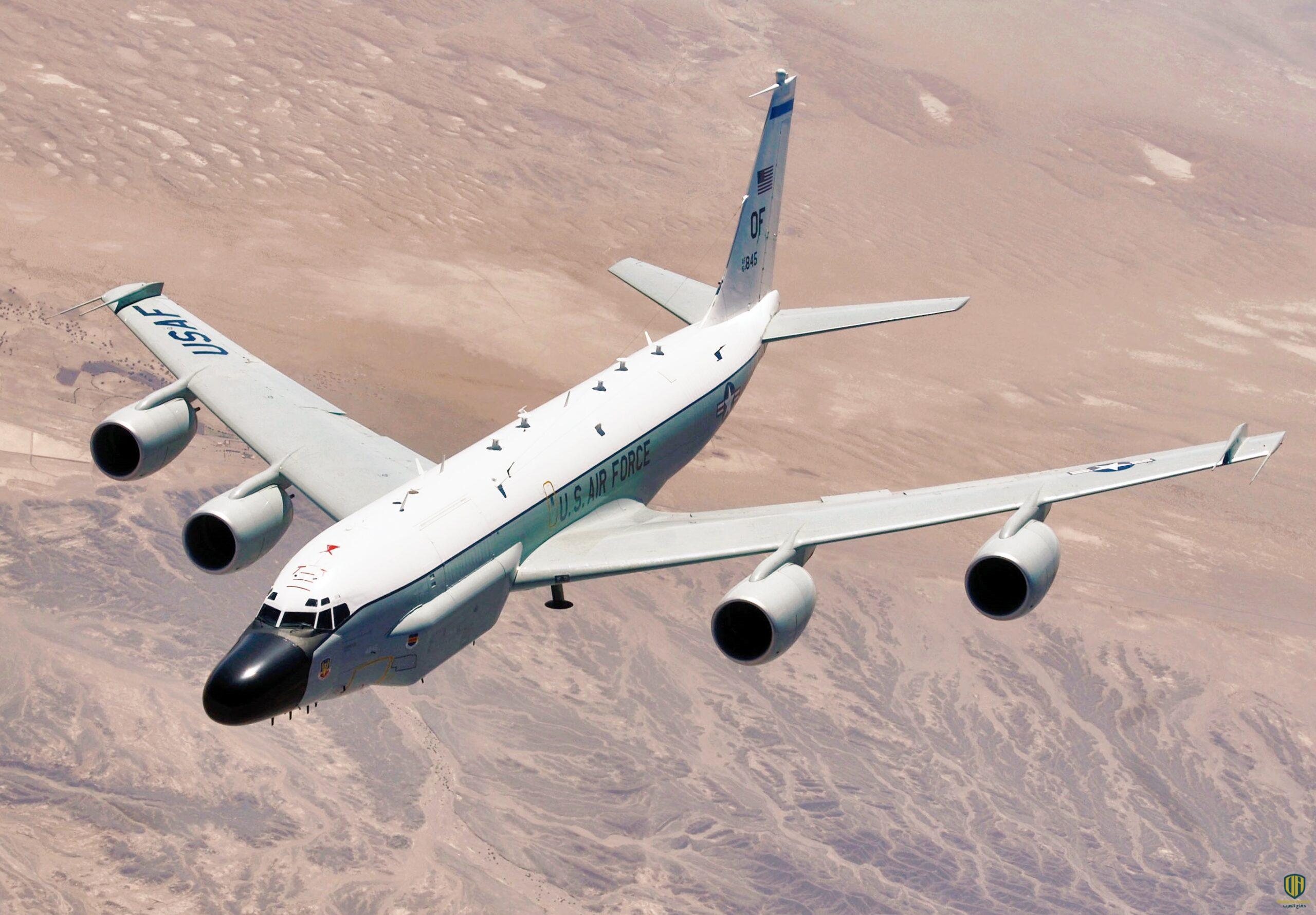 طائرة استطلاع من طراز "بوينغ أرسي-135"