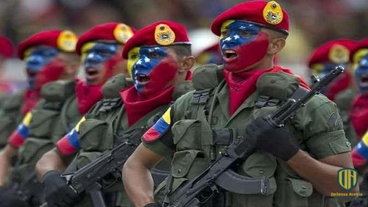 الجيش الفنزويلي في عرض عسكري
