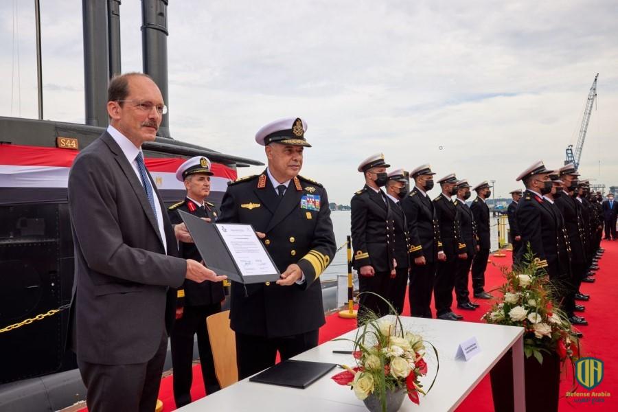 شركة "تيسين كروب" للأنظمة البحرية تسلّم الغواصة الرابعة للبحرية المصرية