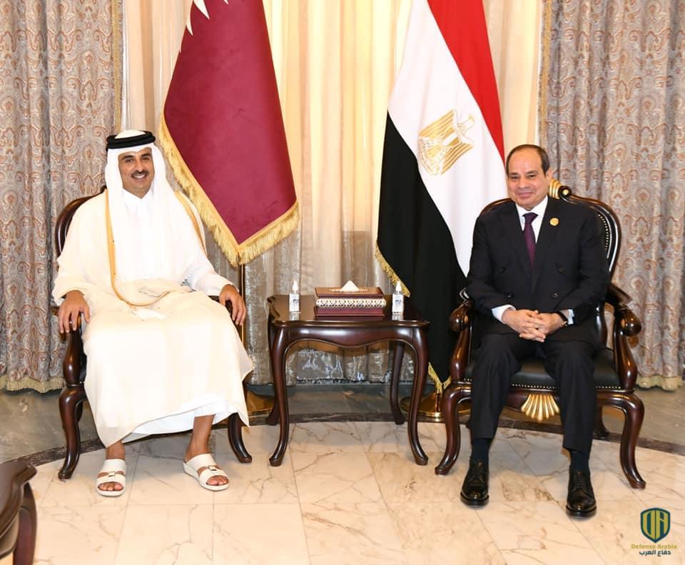 الرئيس المصري، عبد الفتاح السيسي، وأمير قطر، الشيخ تميم بن حمد