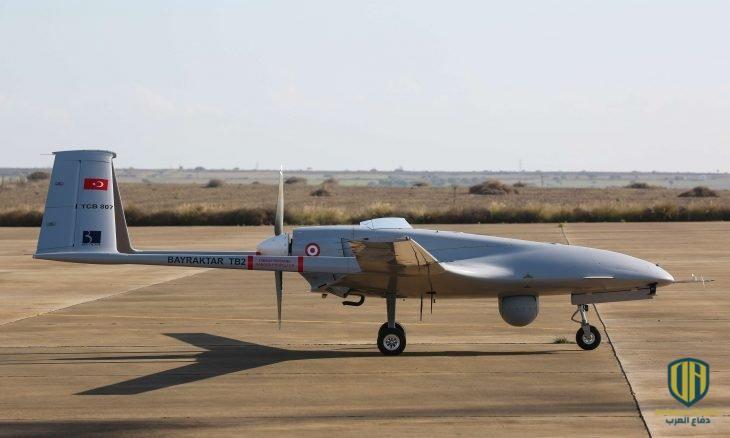 طائرة عسكرية بدون طيار تركية الصنع من طراز "بيرقدار تي بي 2"