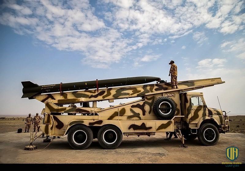 إيران تنشر آليات عسكرية قرب حدود أذربيجان وتركيا
