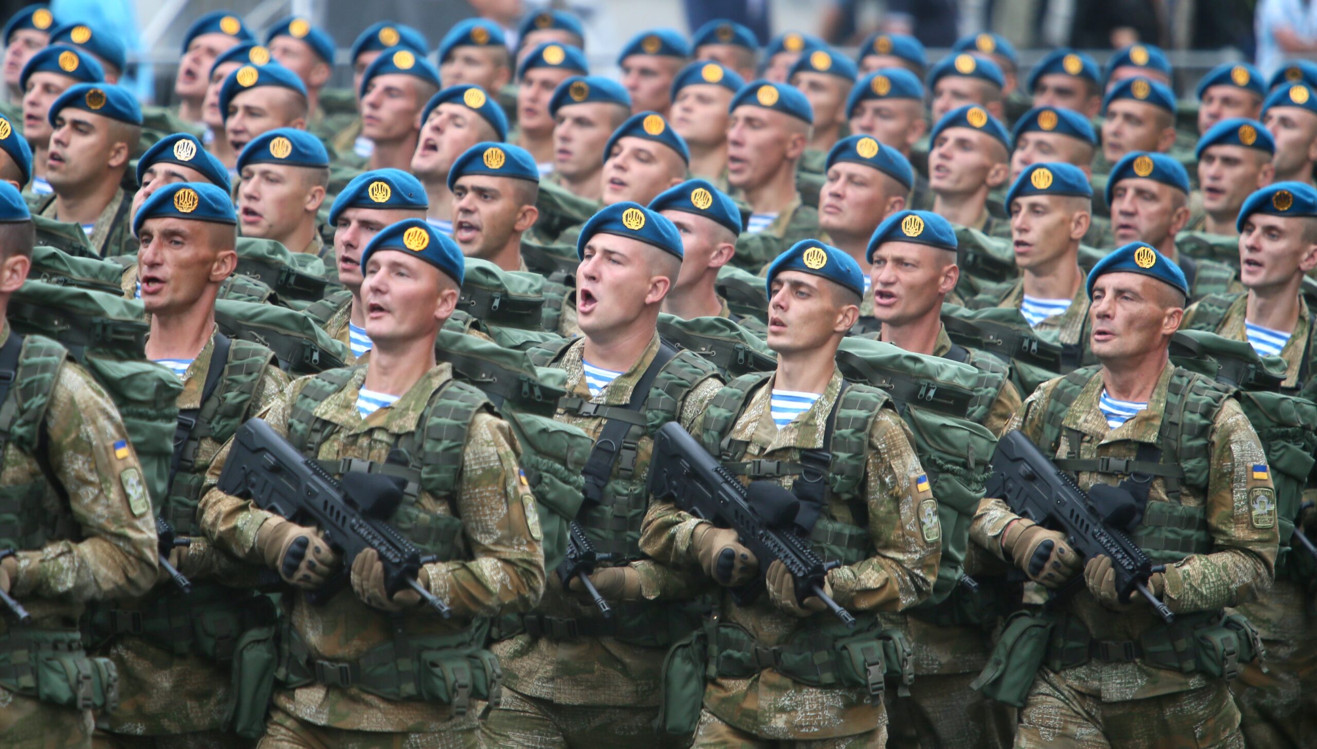 من الاستعراض العسكري للقوات الاوكرانية