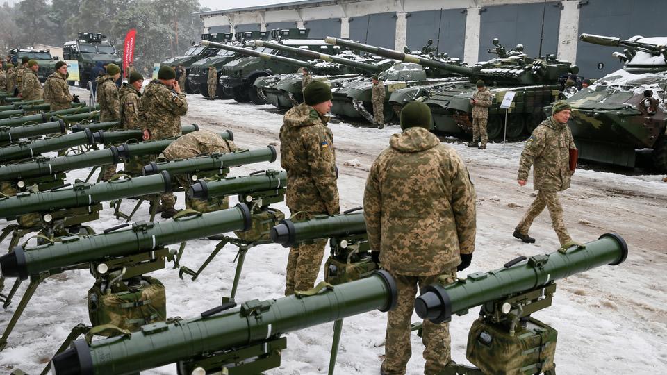 إرسال أسلحة أمريكية الى أوكرانيا قد يتوقف