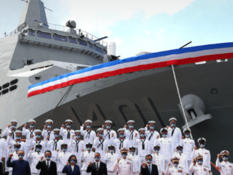 تايوان تدشّن سفينة حربية برمائية