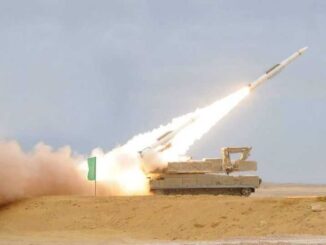 منظومة الدفاع الجوي متوسطة المدى BUK-M2 التابعة لقوات الدفاع الجوي المصري أثناء إطلاق إحدى صواريخها