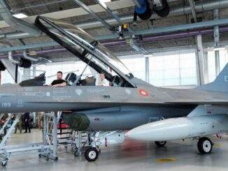 طائرة "إف-16" الدنماركية
