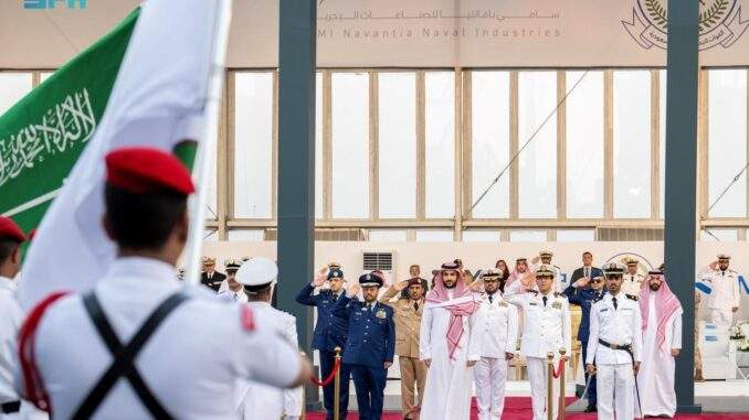 وزير الدفاع السعودي الأمير خالد بن سلمان يدشن سفينة "جلالة الملك جازان" من قاعدة الملك فيصل البحرية بالأسطول الغربي بجدة.