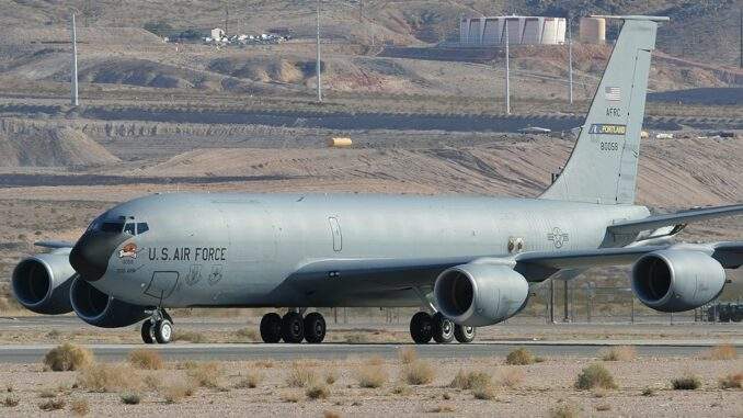 طائرة بوينج KC-135R ستراتوتانكر