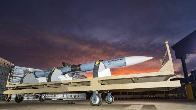 صاروخ AIM-120 AMRAAM