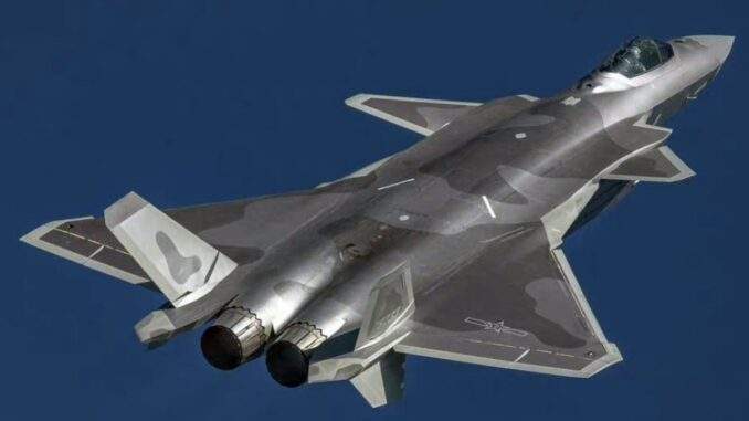 المقاتلة الشبحية Chengdu J-20