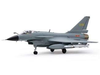 المقاتلة الصينية J-10
