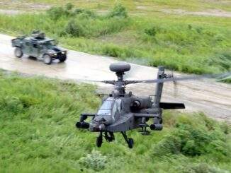 مروحية هجومية من طراز AH-64E