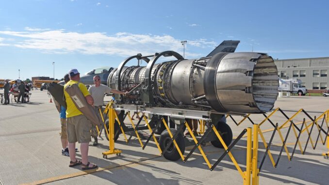 محرك General Electric F110