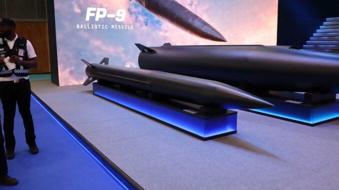 صاروخ Fire Point FP-7 المعروض في معرض يوروساتوري 2026، والذي تُبنى عليه بنية اعتراضية FP-7.x ضمن مشروع FREYJA